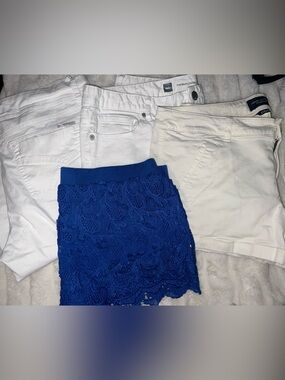 4-Piece Summer Capsule Lot Sz 12 / 14 / XL - White Denim & Blue Lace Shorts